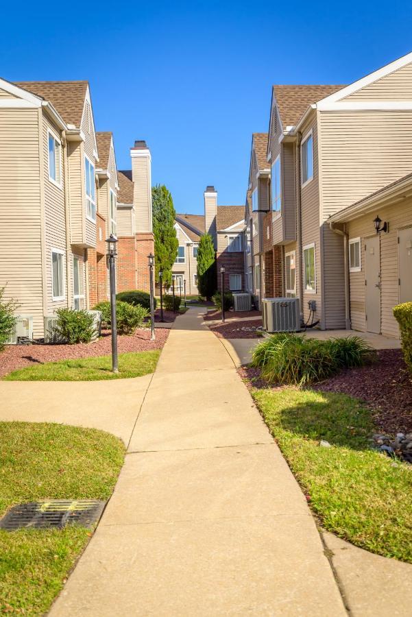 Philadelphia Suites At Airport - An Extended Stay Hotel Εξωτερικό φωτογραφία