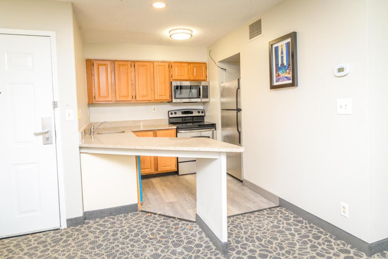 Philadelphia Suites At Airport - An Extended Stay Hotel Εξωτερικό φωτογραφία