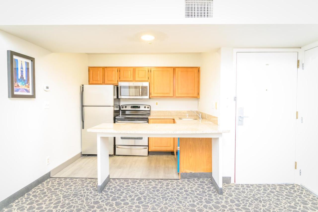 Philadelphia Suites At Airport - An Extended Stay Hotel Εξωτερικό φωτογραφία