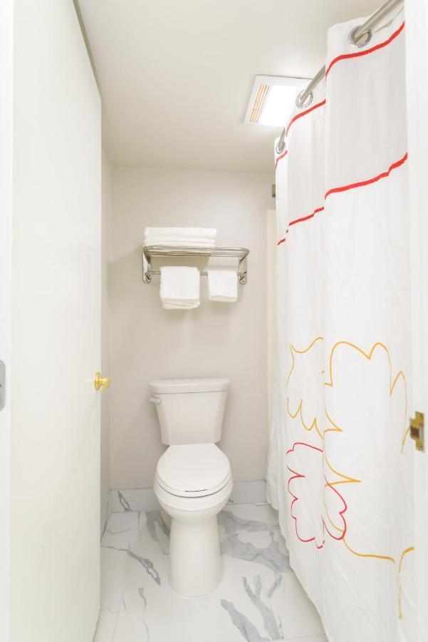 Philadelphia Suites At Airport - An Extended Stay Hotel Εξωτερικό φωτογραφία