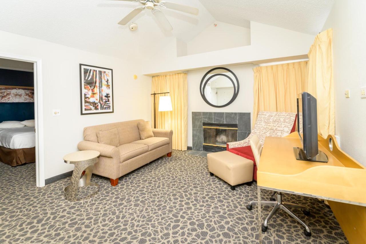 Philadelphia Suites At Airport - An Extended Stay Hotel Εξωτερικό φωτογραφία