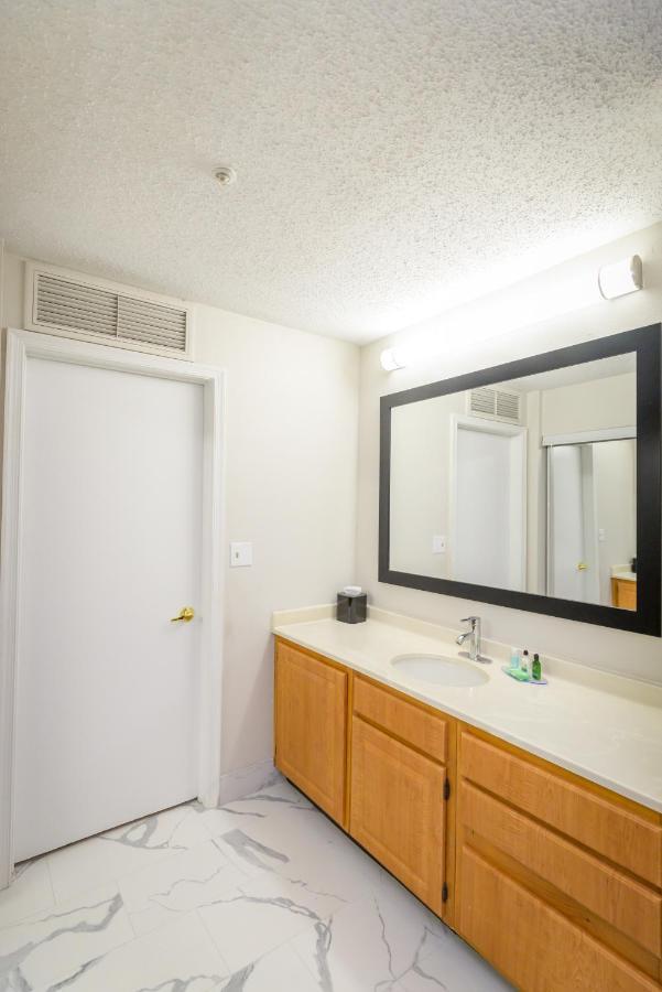 Philadelphia Suites At Airport - An Extended Stay Hotel Εξωτερικό φωτογραφία