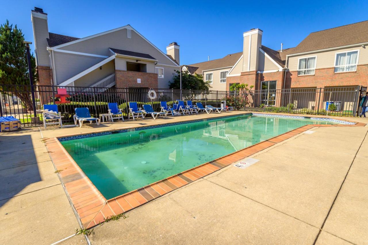 Philadelphia Suites At Airport - An Extended Stay Hotel Εξωτερικό φωτογραφία
